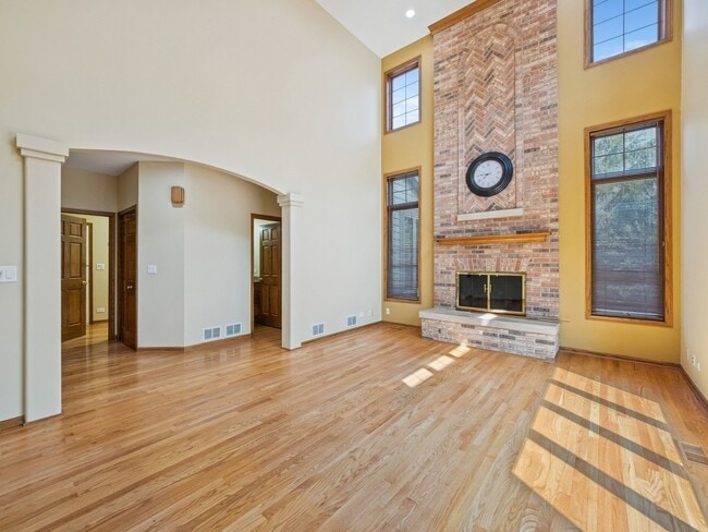 Building Photo - 1134 S Hiddenbrook Trail