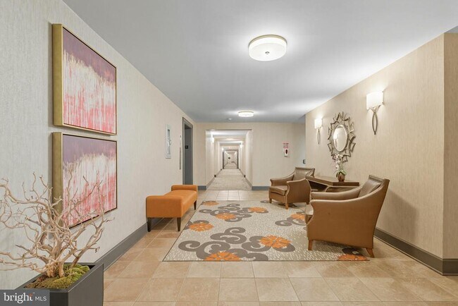 Building Photo - 11430 Strand Dr