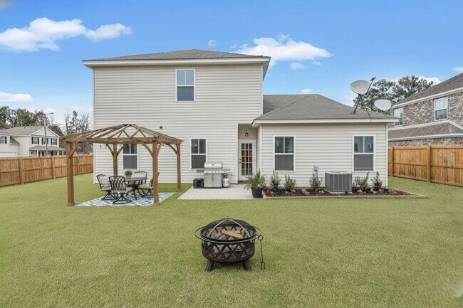 Building Photo - 1 Sunny Ct