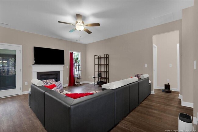 Building Photo - 272 Caldwell St