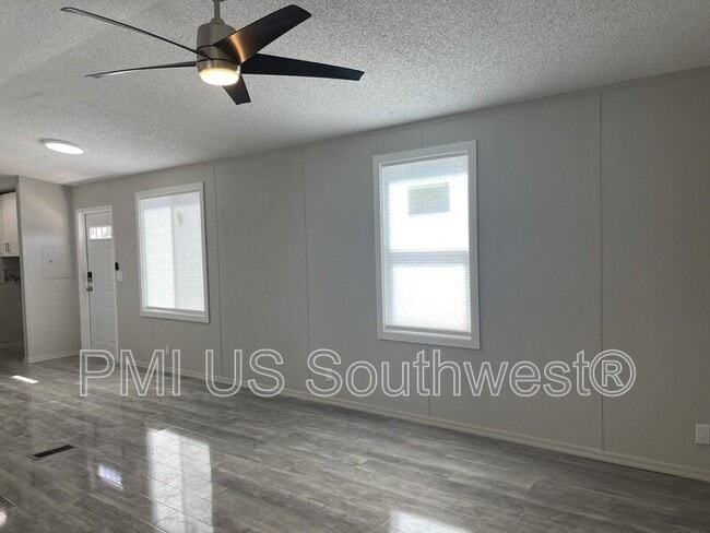 Building Photo - 437 Riverfront Dr