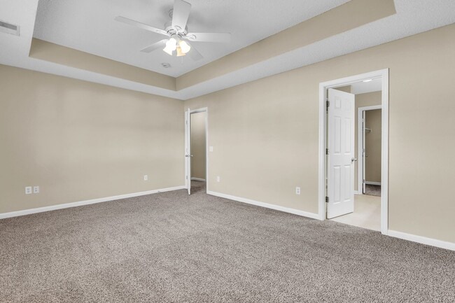 Building Photo - 975 Canyon Oak Loop