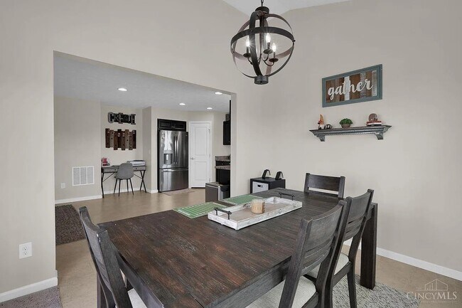 Building Photo - 4595 Kibbey Ln