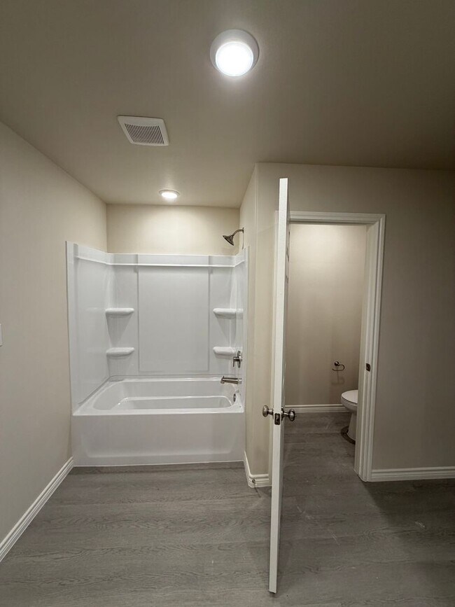 Building Photo - HALF OFF the 1st month with 15 month lease!!!– Move-In Ready with Appliances Included