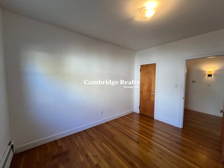 Building Photo - 50 Marion Rd