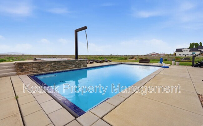 Building Photo - 454 S Buffalo Ranch Rd