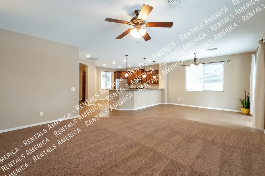 Building Photo - 274 W Sweet Shrub Ave