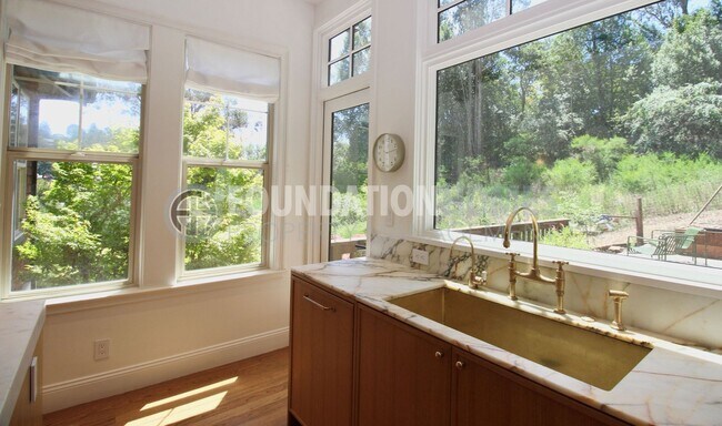 Building Photo - Mill Valley Retreat with Views, Luxury Fin...