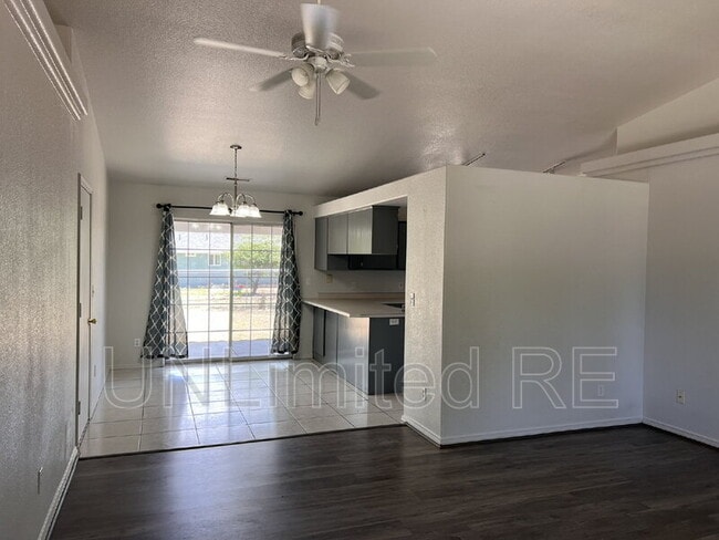 Building Photo - 2819 N Cedar Springs Ln