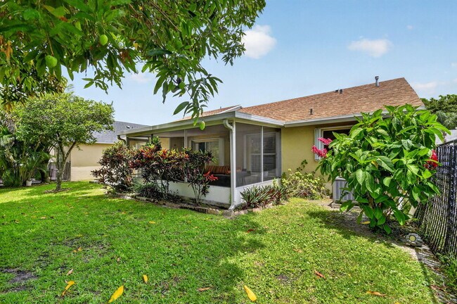 Building Photo - 1080 Salmon Isle