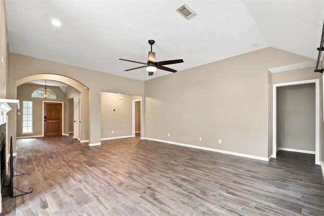 Building Photo - 5419 Teakwood Ln