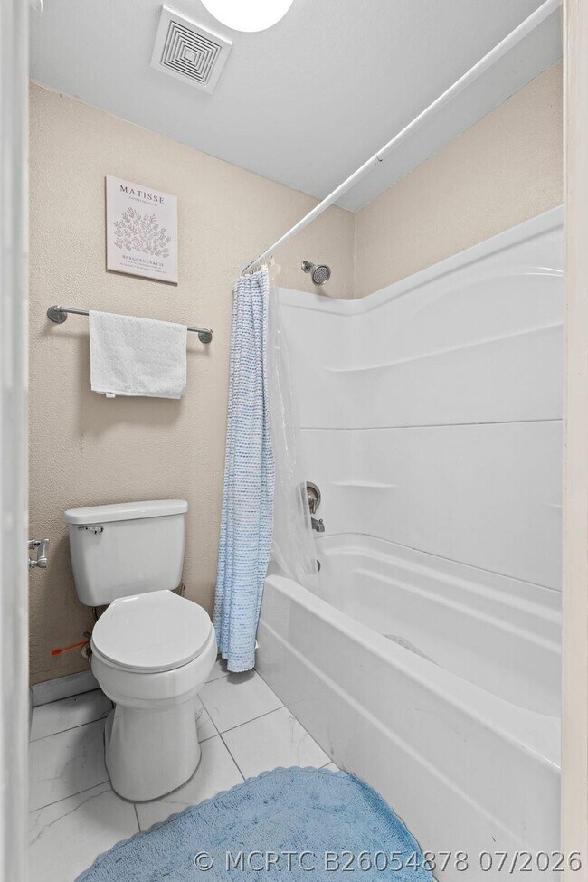 Building Photo - 1599 Bayridge Pl