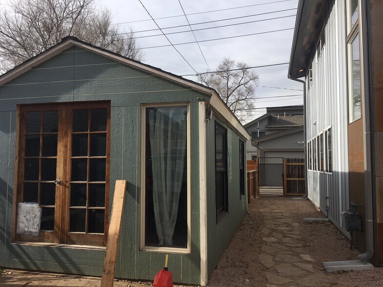 Building Photo - 2443 S Acoma St