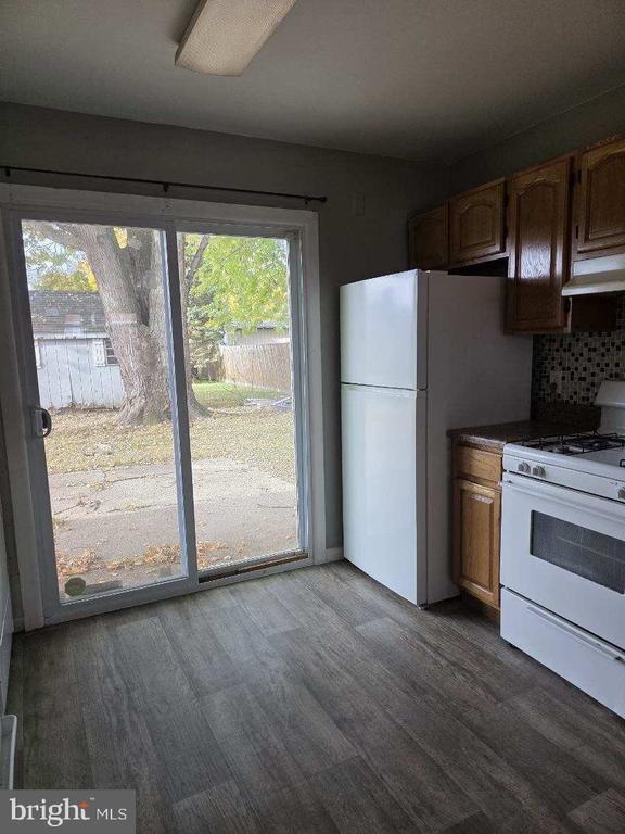 Building Photo - 10 Archer Cir