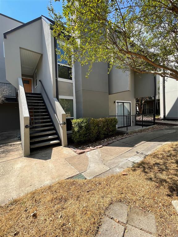 Building Photo - 935 La Posada Dr