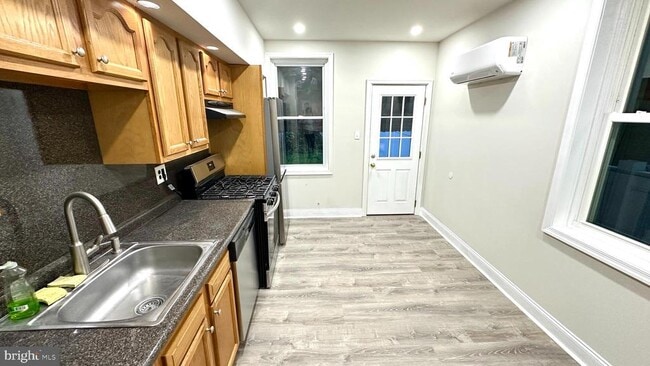Building Photo - 4612 Higbee St