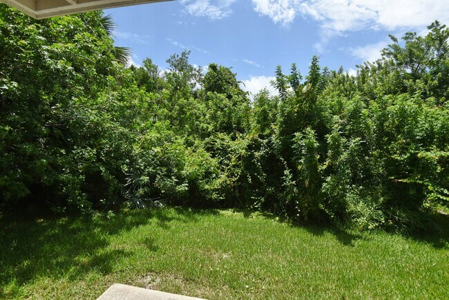 Building Photo - 733 Laurel Bay Cir