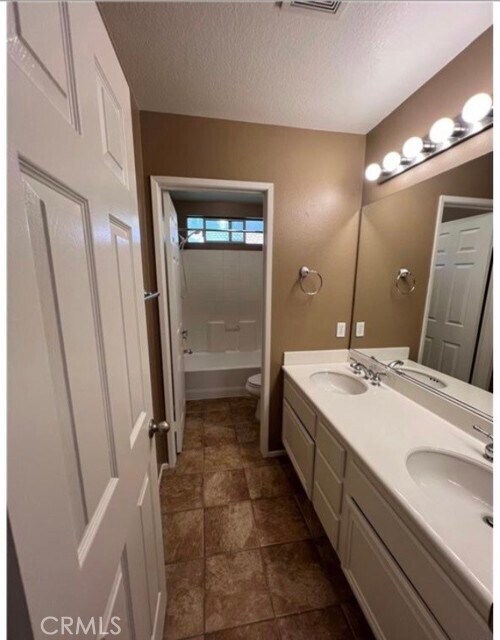 Building Photo - 16636 China Berry Ct