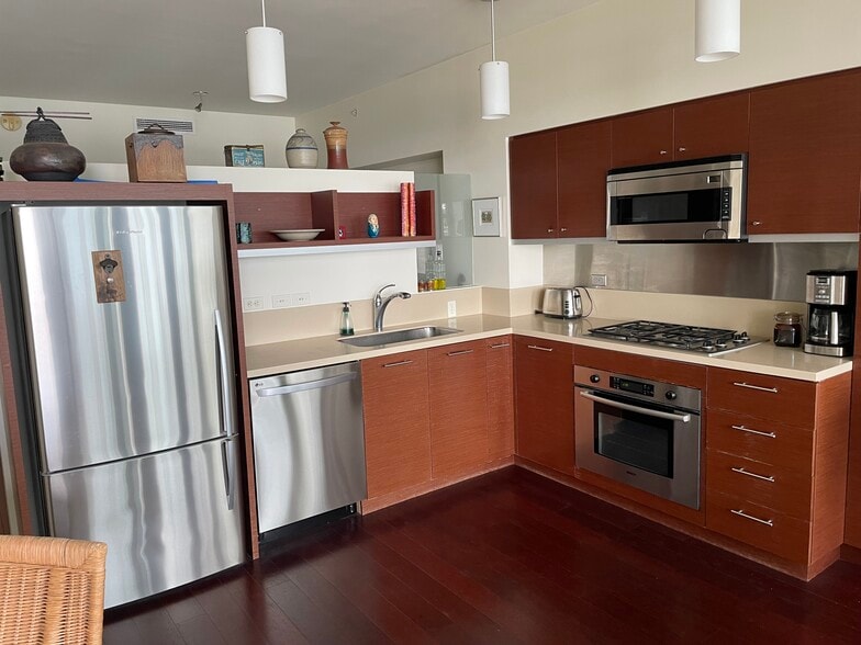 Building Photo - 3601 S River Pky