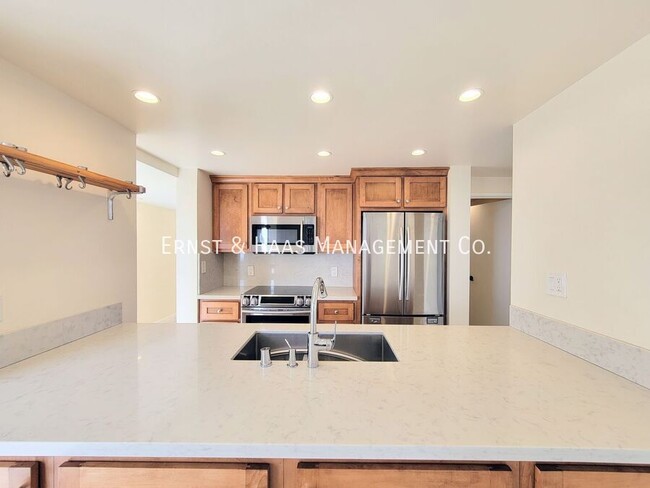Building Photo - 2601 E Ocean Blvd