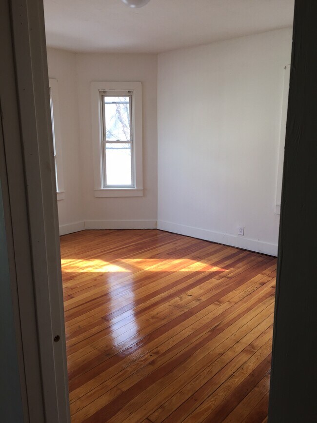 Building Photo - 17 Stratton Ter