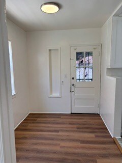 Building Photo - 4261 1/2 Garthwaite Ave