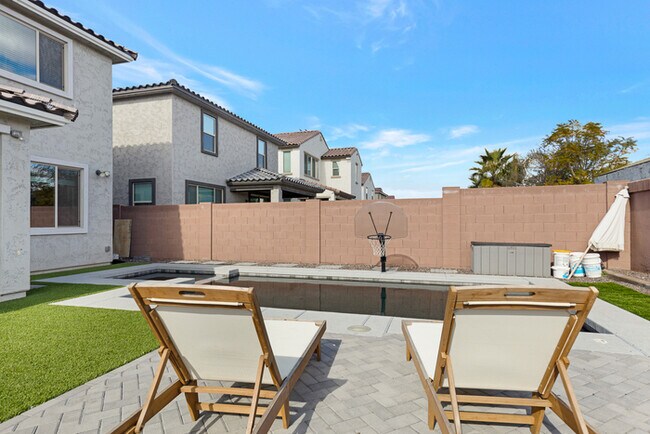 Building Photo - 6815 N 88th Dr