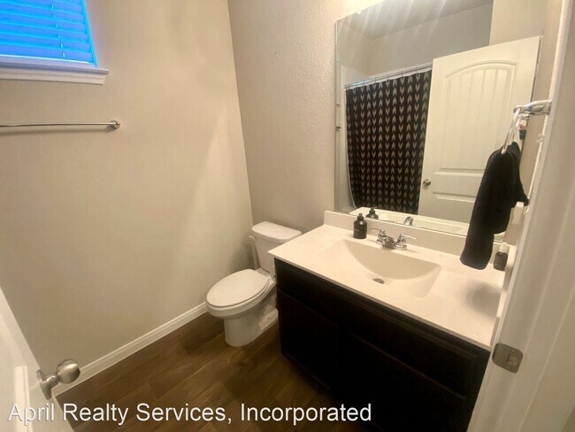 Building Photo - 3 br, 2 bath House - 130 Lullaby Ln