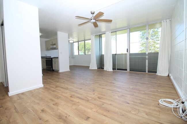 Primary Photo - Beautifully Renovated 2-Bedroom Unit in Mi...