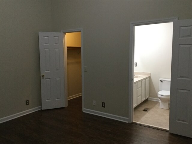 Building Photo - 3320 Milbridge Dr