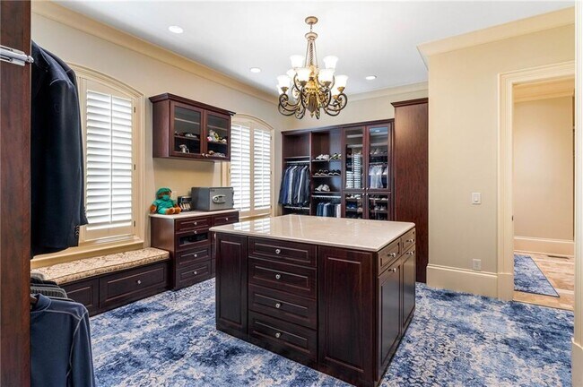 Building Photo - 4000 Heatherwood Way