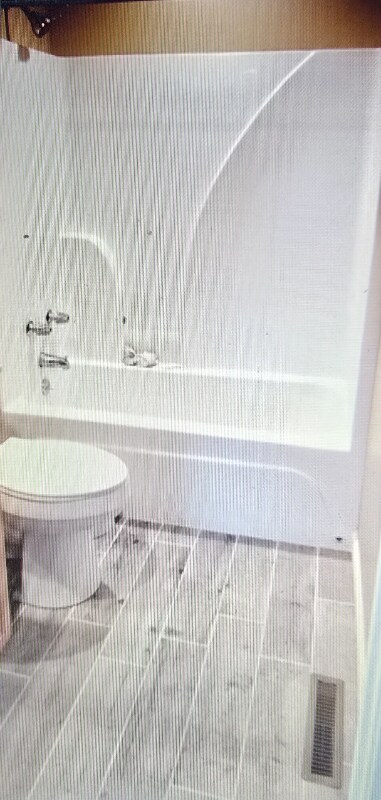 Building Photo - 2102 Kingsbury Rd