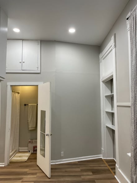 Building Photo - 65 Smith Pl