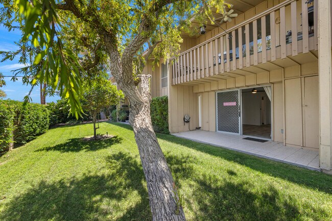 Building Photo - 77835 California Dr