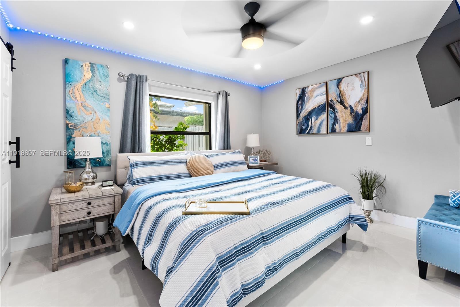 Building Photo - 2620 NE 15th St