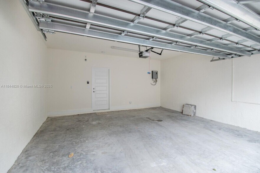 Building Photo - 4769 NW 83rd Pky