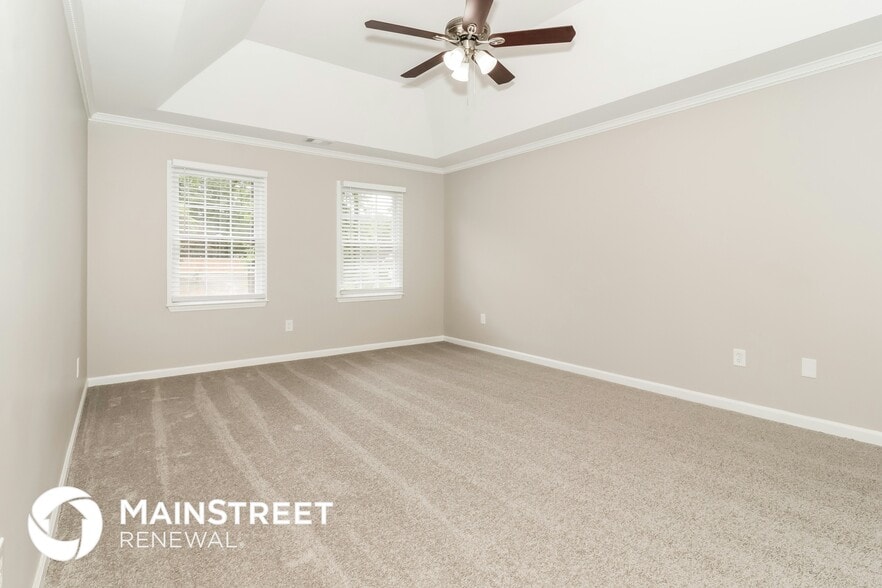 Building Photo - 1557 Isham Dr