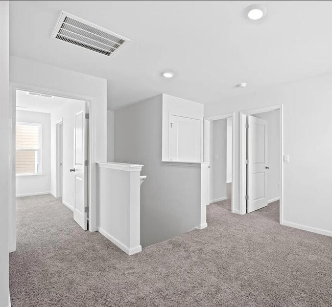 Building Photo - 64 Providence Walk Dr