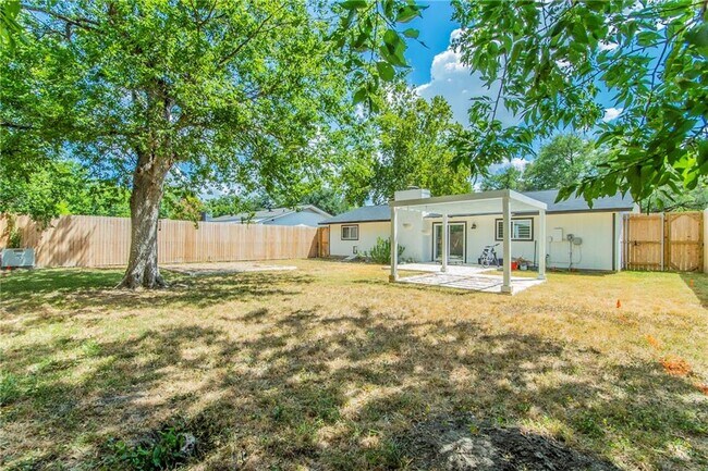 Building Photo - 5702 Whitebrook Dr
