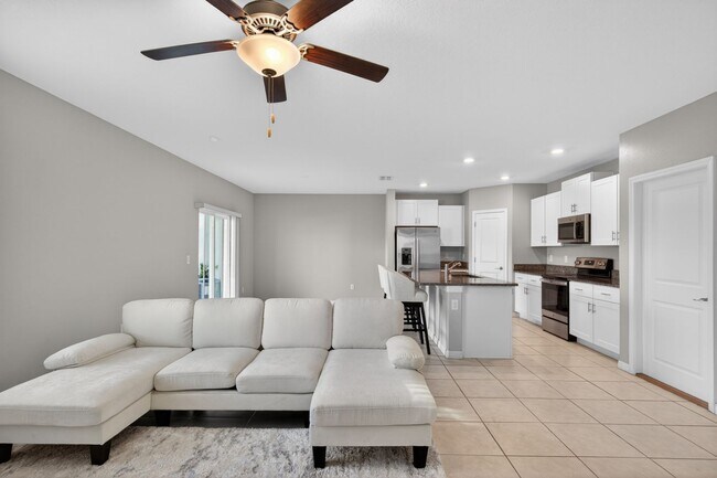 Building Photo - 4BR For Rent - Riverview