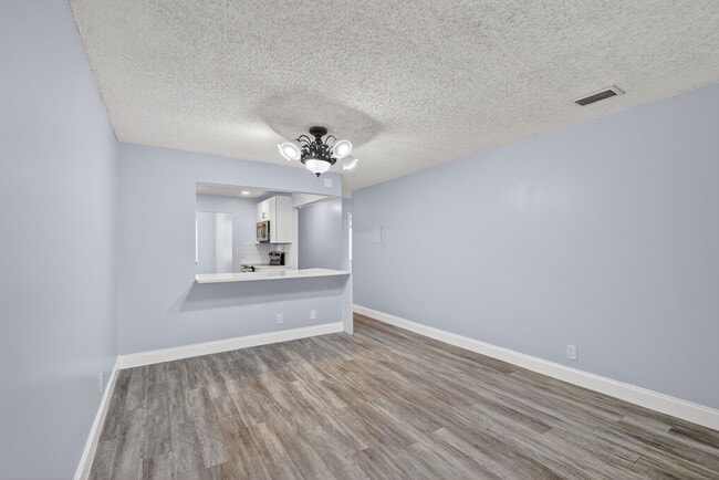 Building Photo - 5985 Forest Hill Blvd