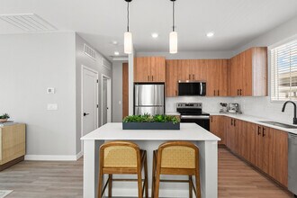 Building Photo - Verge