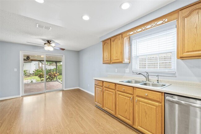 Building Photo - 2917 Burr Oak Dr