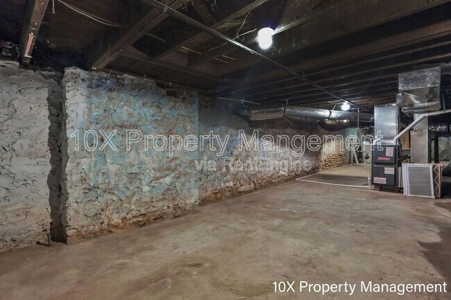 Building Photo - 851 Bellows Ave