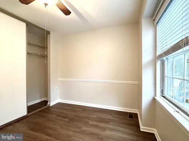 Building Photo - 5700 Medallion Ct
