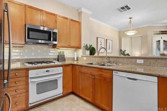 Building Photo - 12737 Savannah Creek Dr