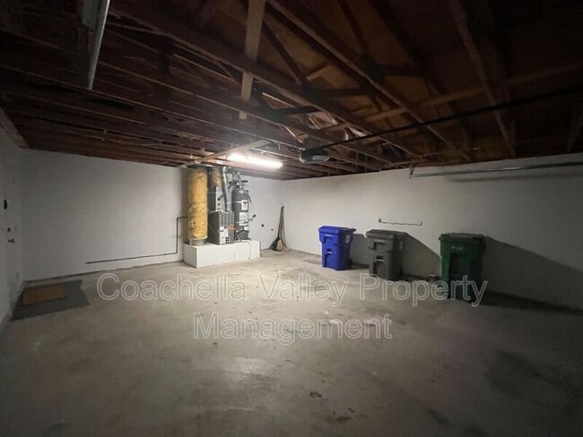 Building Photo - 53750 Avenida Alvarado