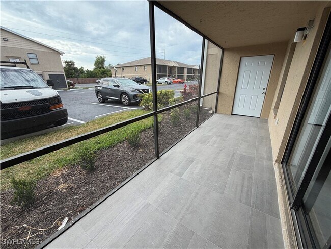 Building Photo - 5317 Summerlin Rd