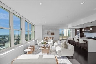 Building Photo - 1 W Exchange St