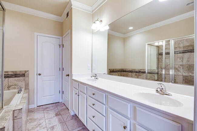 Building Photo - Glen Burnie, MD